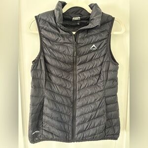 K-Way | Women’s Lightweight Packable Puffer Vest Black Size S – down filled
